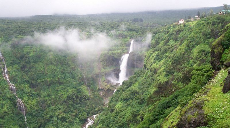 summer vacation spots in maharashtra